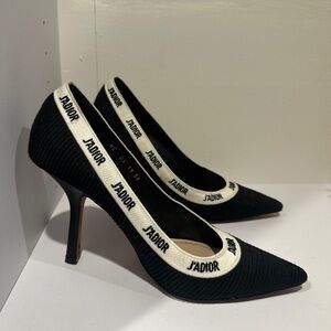 Christian Dior “J’Adior” Pointed-Toe Pumps
